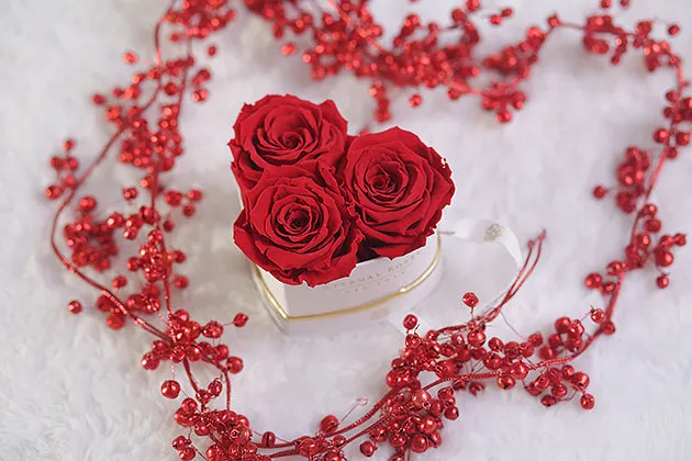 Mini Chelsea Gift Box With Gold Roses - Image 4